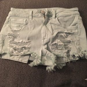 Mint Green American Eagle distressed shorts. Sz 6